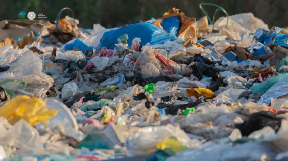 Sampah Plastik: Ancaman Serius dan Senyap Bagi Bumi